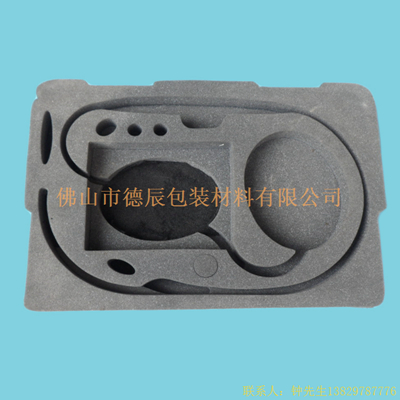 海綿內(nèi)托對各行各業(yè)產(chǎn)品起到絕緣、密封、防震、防塵、填充、隔音、固定，能夠保護包裝產(chǎn)品在運輸過程中安然無恙，起到保護產(chǎn)品的一個作用，同時可以美化產(chǎn)品，提升產(chǎn)品檔次。